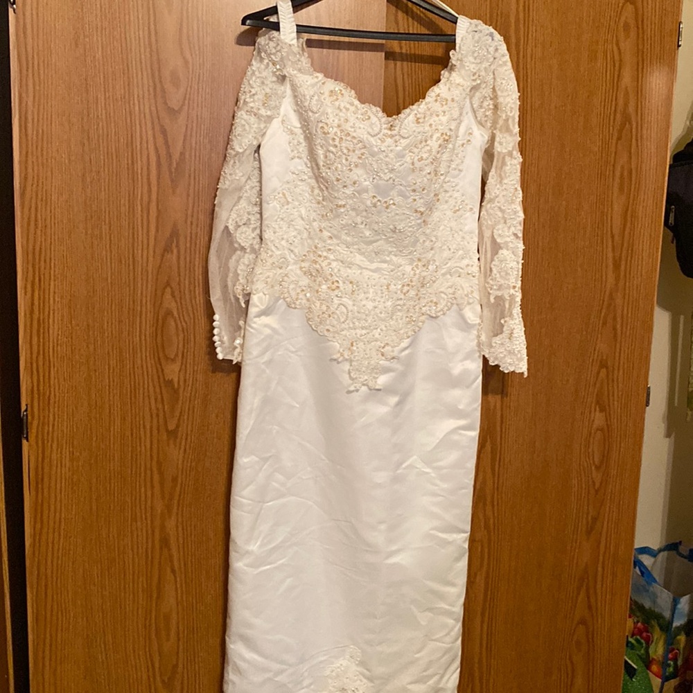 Wedding dress